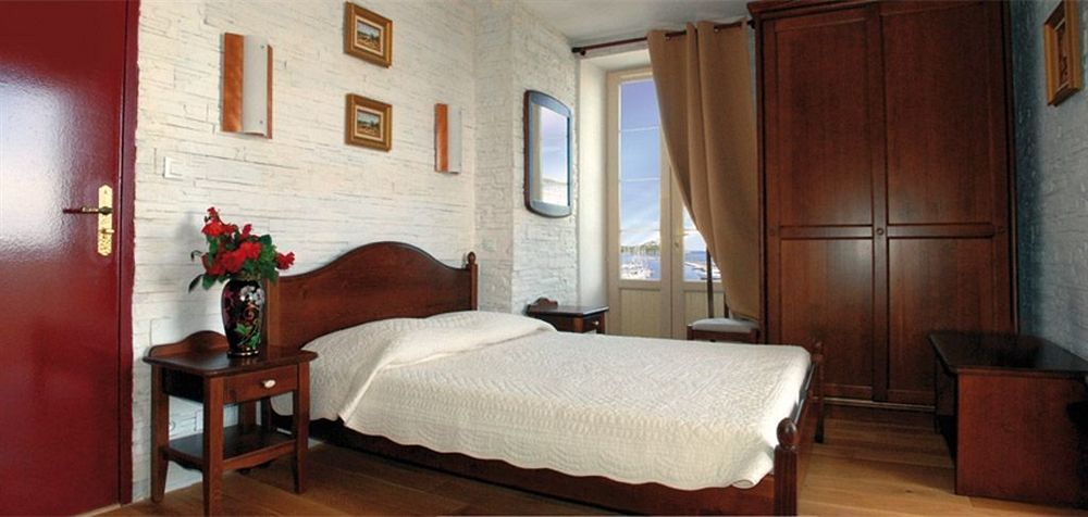 Marina D'Oro Hotel Macinaggio  Bagian luar foto